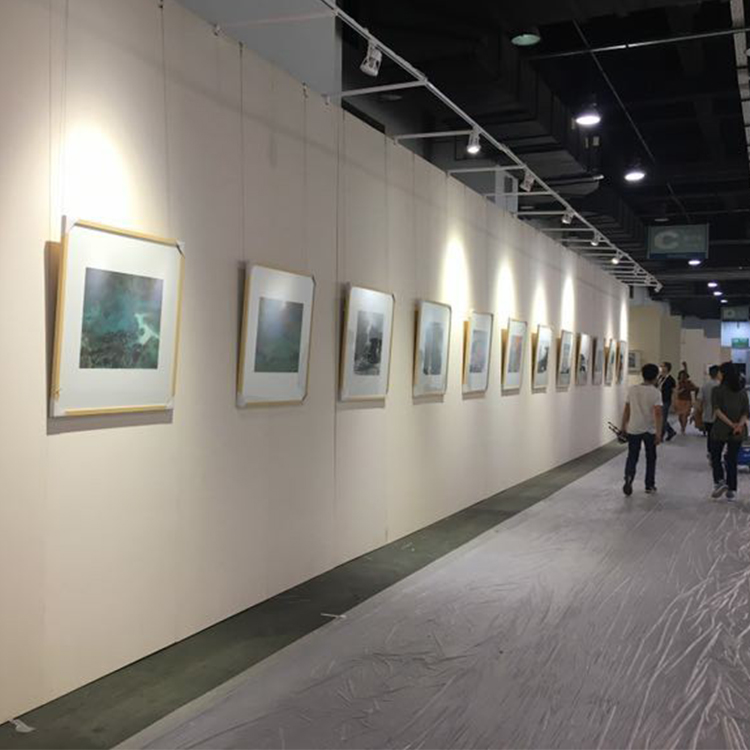 無(wú)縫展板